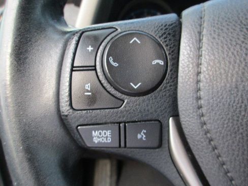 Used 2017 Toyota RAV4 XLE w/ Plus Extra Value Package image 21