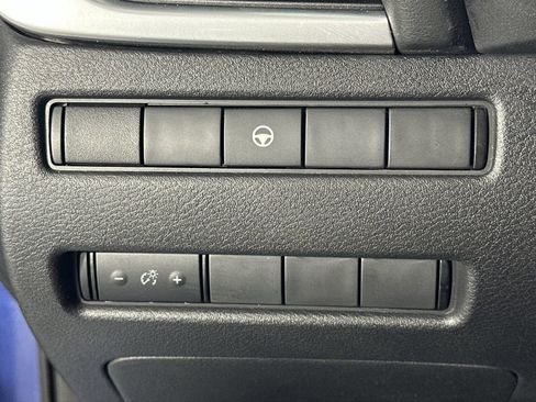 Used 2022 Nissan Rogue SV image 22