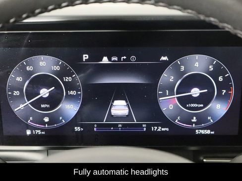 Used 2022 Kia Carnival SX Prestige image 11