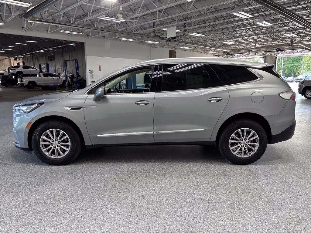 Used 2023 Buick Enclave Essence w/ Trailering Package, 5000 lbs. AWD/4WD image 4