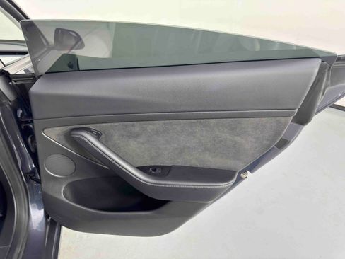 Used 2022 Tesla Model 3 image 44