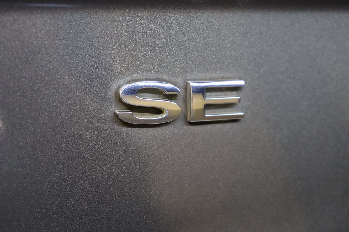 Used 2011 Ford Fusion SE w/ 201A Rapid Spec Order Code FWD image 19