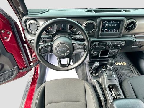 Used 2022 Jeep Wrangler Sport image 22