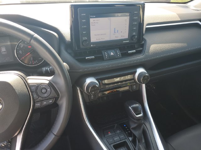 Used 2020 Toyota RAV4 XLE Premium w/ All Weather Liner Package FWD image 25