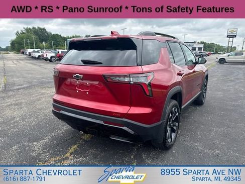 Used 2026 Chevrolet Equinox RS AWD/4WD image 3