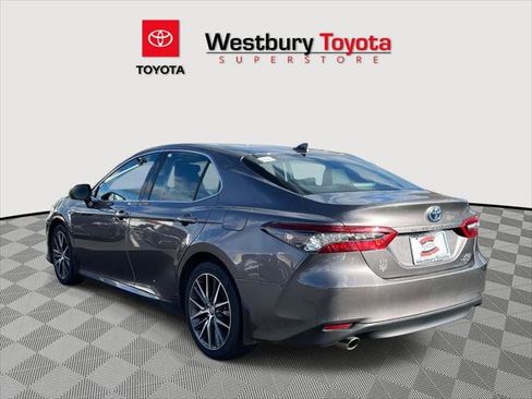 Certified 2023 Toyota Camry XLE image 7