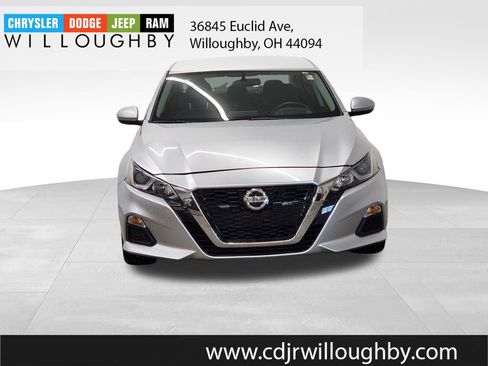 Used 2020 Nissan Altima 2.5 S image 2