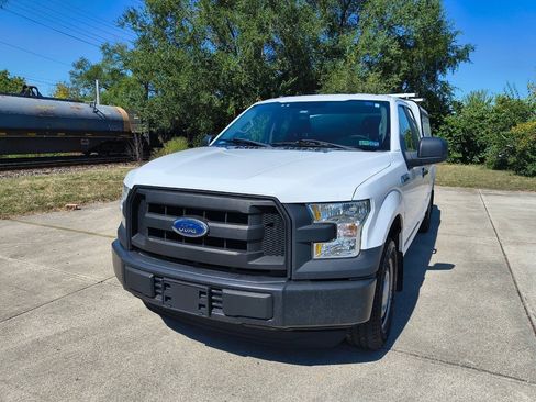 Used 2016 Ford F150 XL w/ Equipment Group 101A Mid RWD image 1