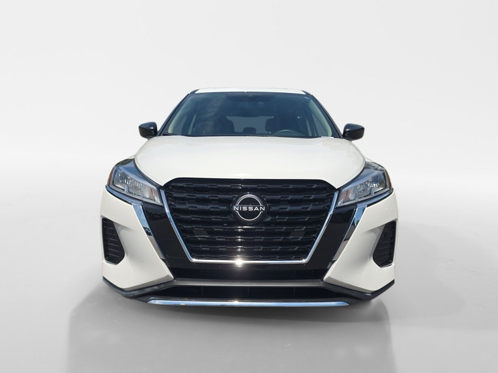 Certified 2025 Nissan Kicks Play S FWD image 9