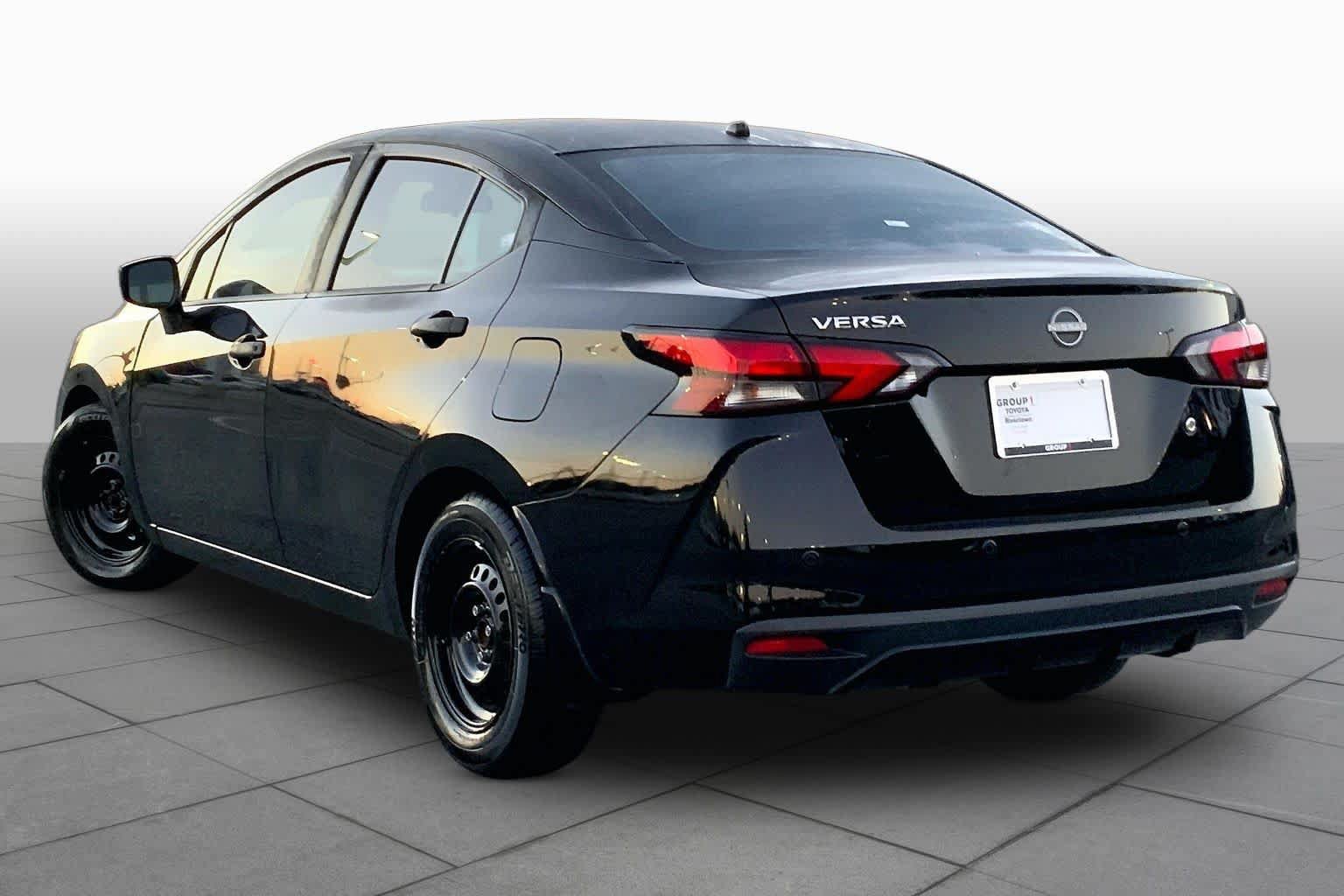Used 2023 Nissan Versa S w/ Trunk Package FWD image 11