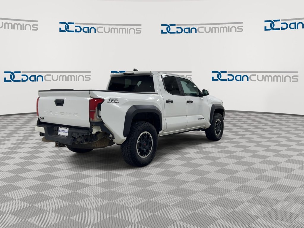 Used 2024 Toyota Tacoma TRD Off-Road AWD/4WD image 8