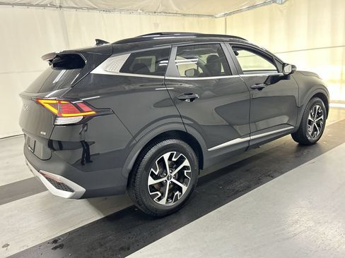 Used 2023 Kia Sportage EX w/ EX Premium Package AWD/4WD image 2