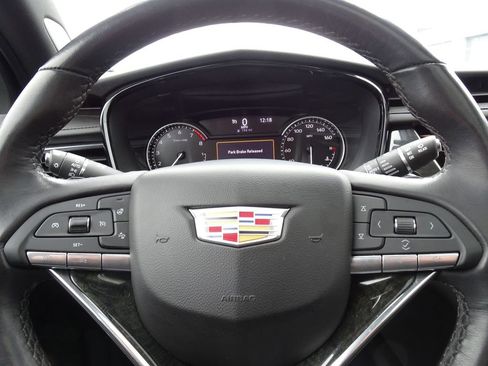 Certified 2023 Cadillac XT6 Premium Luxury image 27