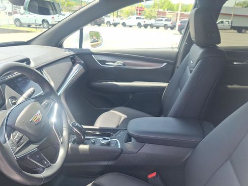Used 2020 Cadillac XT5 Luxury AWD/4WD image 12