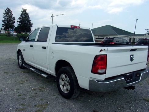 Used 2017 RAM 1500 Tradesman w/ Chrome Appearance Group RWD image 5