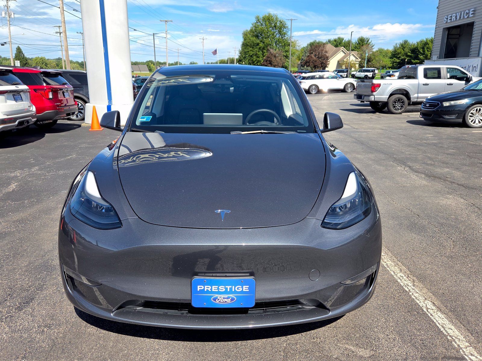 Used 2023 Tesla Model Y Performance AWD/4WD image 9