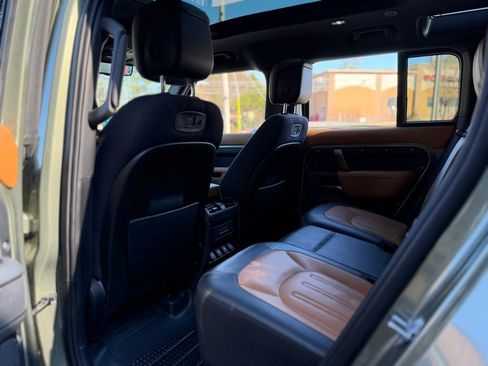 Used 2020 Land Rover Defender 110 X image 30