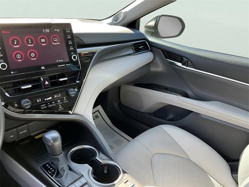 Used 2023 Toyota Camry XSE image 20
