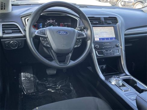Certified 2020 Ford Fusion SE image 7