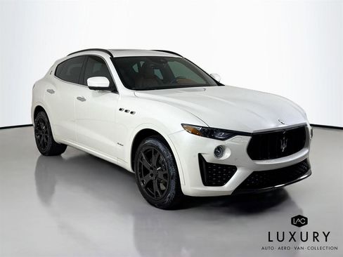 Used 2019 Maserati Levante S GranSport image 4