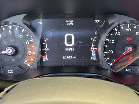 Used 2025 Jeep Compass Trailhawk image 39