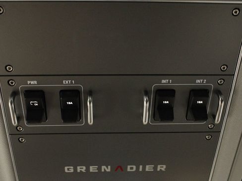 Used 2026 INEOS Grenadier Station Wagon AWD/4WD image 31