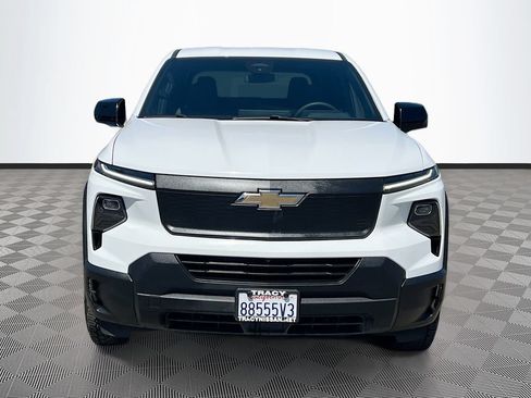 Used 2024 Chevrolet Silverado EV W/T AWD/4WD image 2
