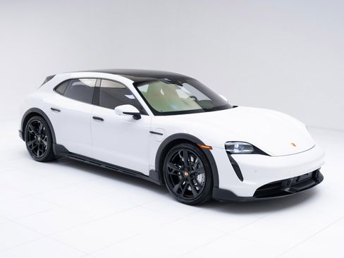 Certified 2022 Porsche Taycan Cross Turismo AWD/4WD image 7