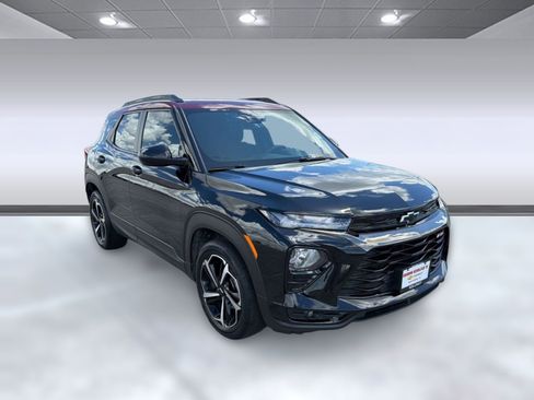 Certified 2021 Chevrolet TrailBlazer RS w/ Sun and Liftgate Package FWD image 6