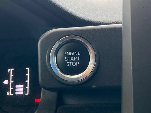 Used 2025 Toyota 4Runner SR5 RWD image 18