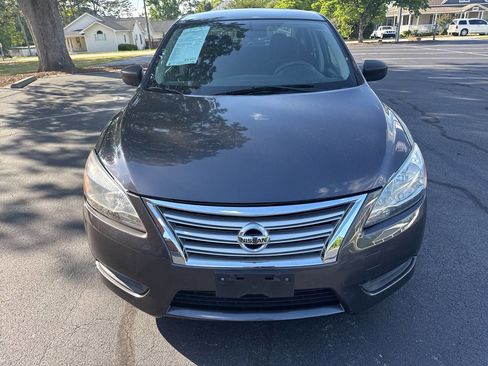 Used 2014 Nissan Sentra SV w/ SV Driver Package FWD image 2