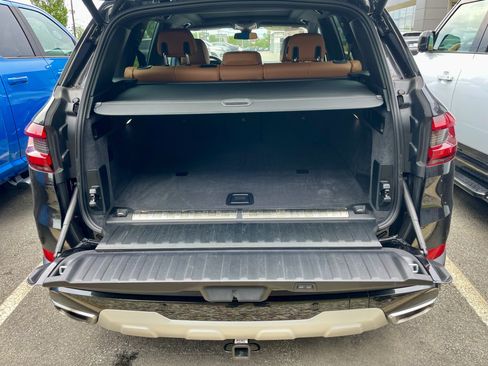 Used 2023 BMW X5 xDrive45e w/ Climate Comfort Package AWD/4WD image 37