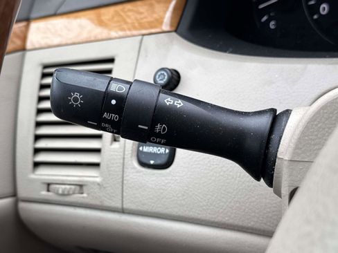 Used 2006 Toyota Avalon Limited image 23