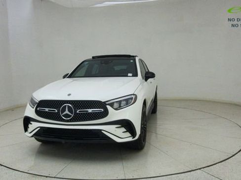 Used 2025 Mercedes-Benz GLC 300 4MATIC image 64