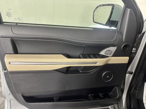Used 2024 Ford Expedition Max Limited image 14