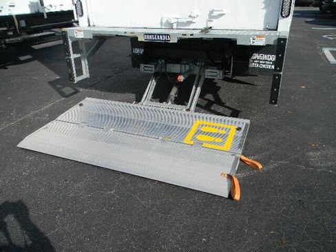 Used 2014 Ford E-350 and Econoline 350 Super Duty RWD image 10