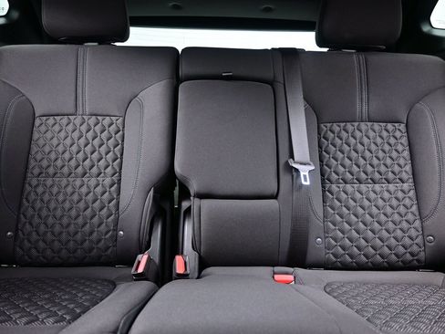 Used 2022 Chevrolet Blazer LT AWD/4WD image 19