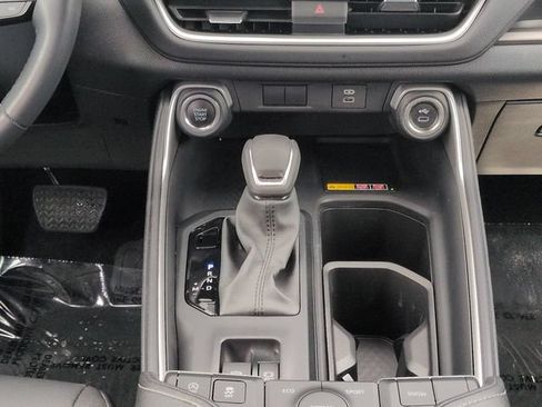 Certified 2024 Toyota Grand Highlander FWD image 19