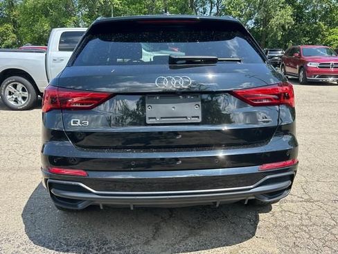 Used 2022 Audi Q3 2.0T Premium w/ Convenience Package image 4