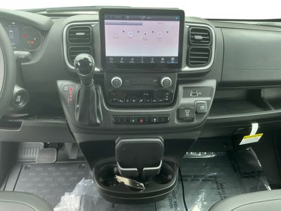 New 2025 RAM ProMaster 2500 w/ Quick Order Package 22G SLT