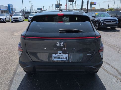 Used 2024 Hyundai Kona SEL AWD/4WD image 6
