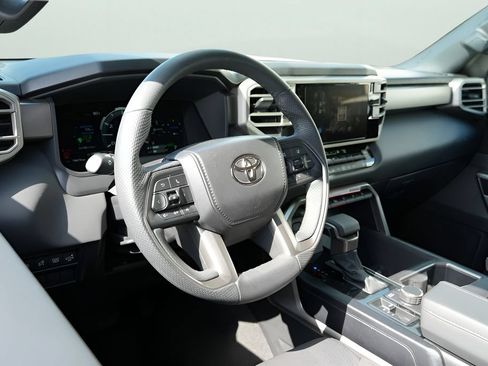 Used 2026 Toyota Sequoia SR5 AWD/4WD image 17