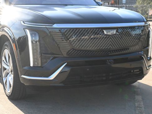 New 2026 Cadillac Vistiq Luxury image 28