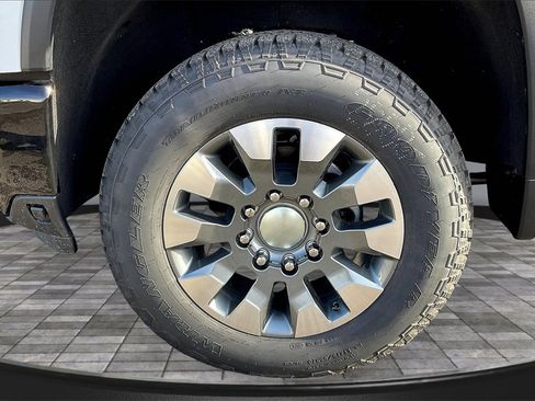 New 2025 Chevrolet Silverado 2500 Custom w/ Custom Value Package image 13