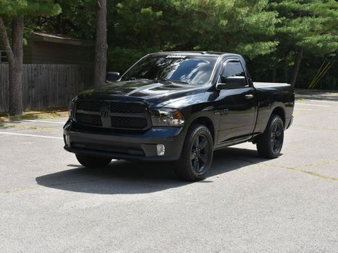 Used 2015 RAM 1500 Express w/ Black Ram 1500 Express Group RWD image 2