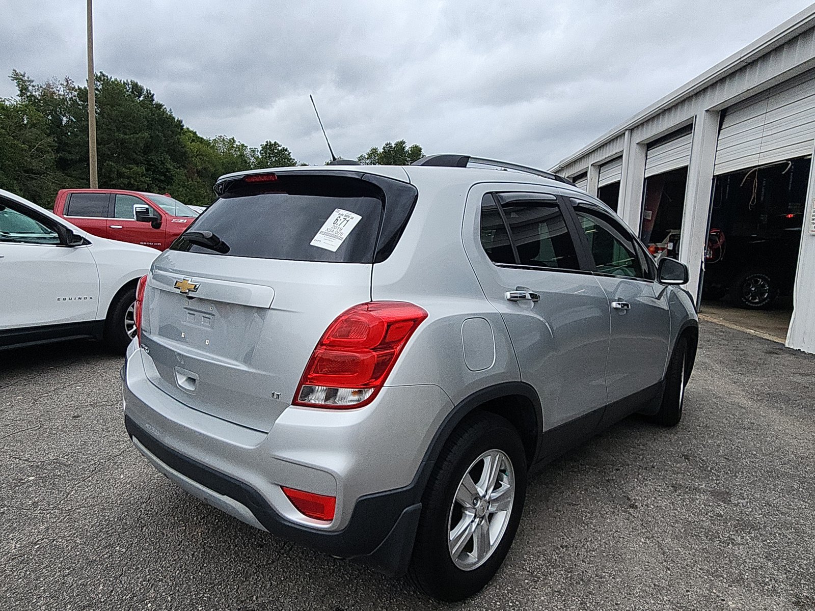 Used 2019 Chevrolet Trax LT w/ LT Convenience Package FWD image 5