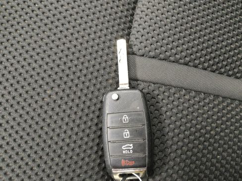 Used 2019 Kia Optima LX w/ LX Premium Package image 32