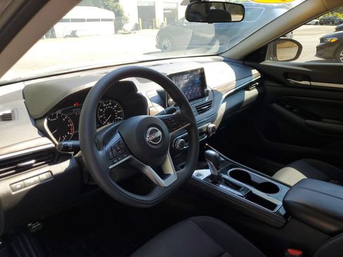 Used 2023 Nissan Altima 2.5 SV FWD image 20