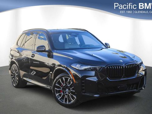 Certified 2024 BMW X5 xDrive40i w/ M Sport Package image 1
