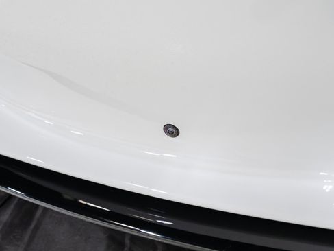 Used 2024 McLaren 750S Spider image 32